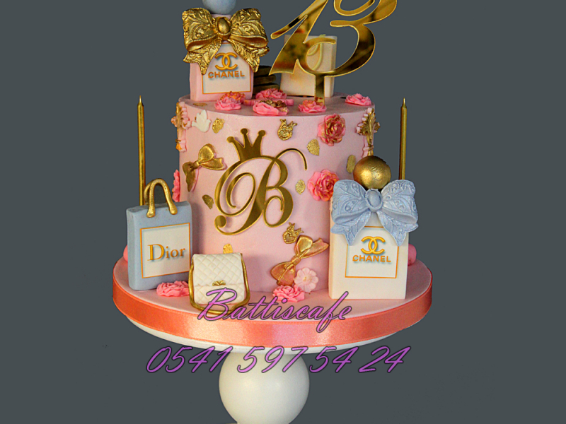 christian dior Alışveriş  Kız Çocuk Doğum günü Pastası