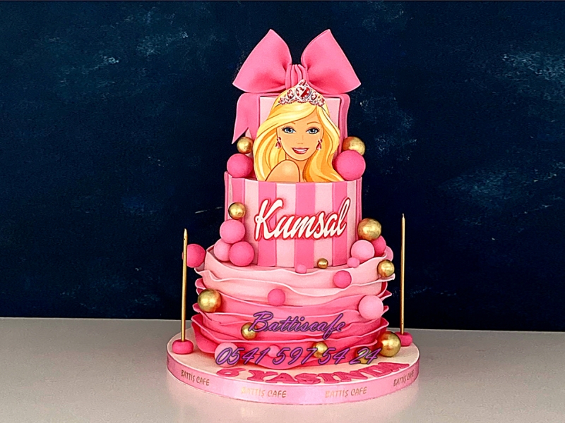 Barbie Doğum günü Pastası