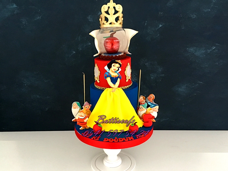 Pamuk Prenses ve Yedi Cüceler Doğum günü Pastası 