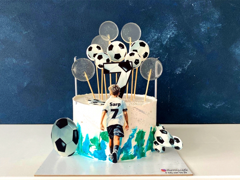 Futbol Temalı Doğum günü Pastası