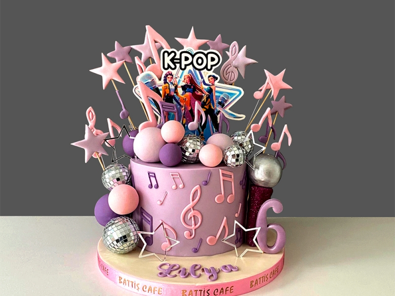 K-pop Doğum günü pastası