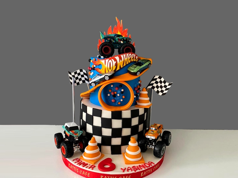 Hotwheels Doğum günü Pastası