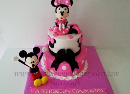 Mickey Mause Pastası