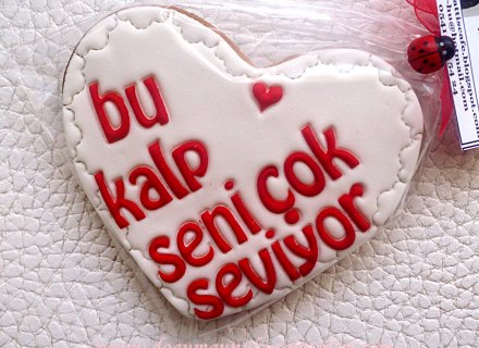 Sevgiliye Sürpriz Kurabiyeler